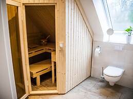 Narrow Luzin Modern Retreat