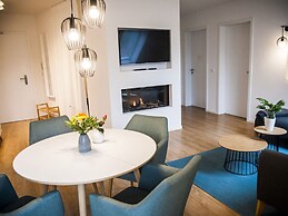 Narrow Luzin Modern Retreat