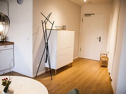 Narrow Luzin Modern Retreat