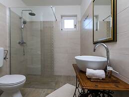 Jozefina Comfortable Holiday Residence