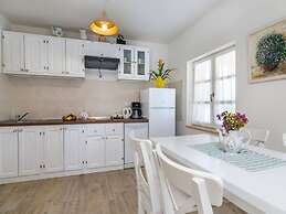 Jozefina Comfortable Holiday Residence