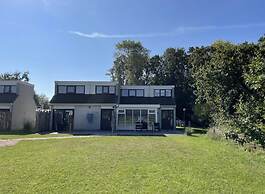 Holiday Home on Texel With Conservatory