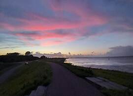 Nice Holiday Home With Garden Near Beach