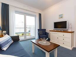 Hoppe 1 Modern Retreat