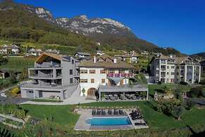 Apartment Pink Lady 1