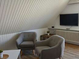 Langeness Modern Retreat