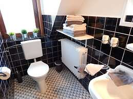 Langeness Modern Retreat