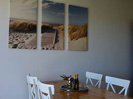 Langeness Modern Retreat