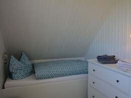 Langeness Modern Retreat