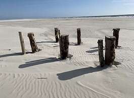 Langeness Modern Retreat