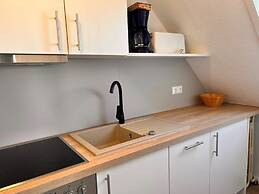 Langeness Modern Retreat