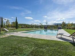Villa Benedetto Comfortable Holiday Residence