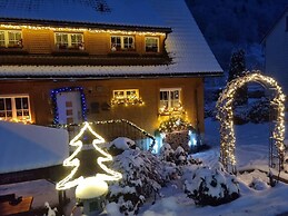 Haus Hiller Comfortable Holiday Residence