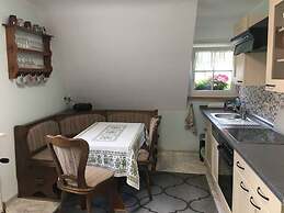 Haus Hiller Comfortable Holiday Residence