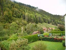 Haus Hiller Comfortable Holiday Residence