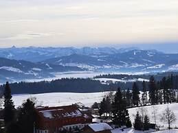 Haus Hiller Comfortable Holiday Residence