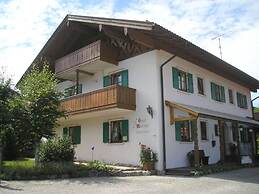 House Marina Modern Retreat