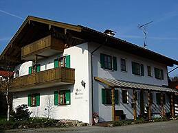 House Marina Modern Retreat