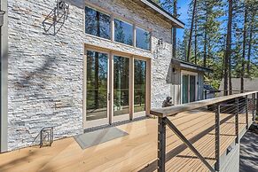 Serene Arnold Cabin Rental W/ Deck & Fire Pit! 3 Bedroom Home by RedAw