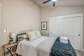 Serene Arnold Cabin Rental W/ Deck & Fire Pit! 3 Bedroom Home by RedAw