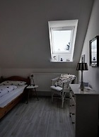 Long Comfortable Holiday Residence