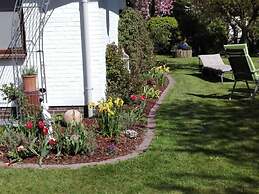 Long Comfortable Holiday Residence