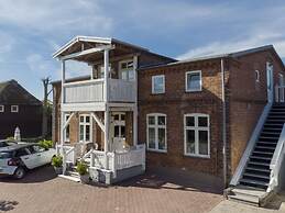 Apartment Pond View Comfortable Vacation Home