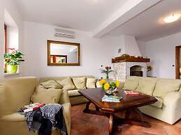 Villa Albina Comfortable Holiday Residence