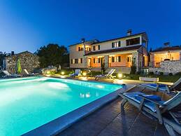 Villa Albina Comfortable Holiday Residence