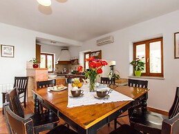 Villa Albina Comfortable Holiday Residence