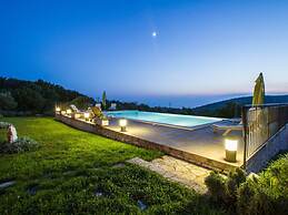 Villa Albina Comfortable Holiday Residence