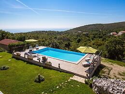 Villa Albina Comfortable Holiday Residence