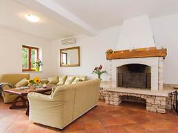 Villa Albina Comfortable Holiday Residence
