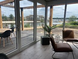 Luxury Lodge With Beach View