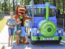 Atmospheric Glamping Tent With Bathroom in Nature