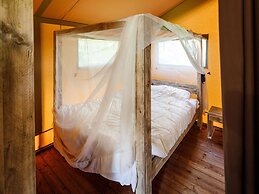 Atmospheric Glamping Tent With Bathroom in Nature