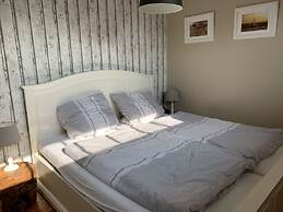 South Case in the House aft Diek