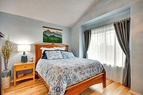 Tigard Vacation Rental w/ Deck: 13 Mi to Portland!