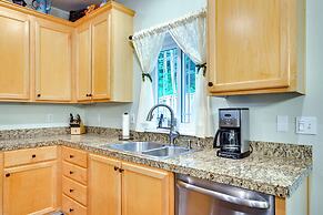 Tigard Vacation Rental w/ Deck: 13 Mi to Portland!