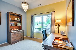 Tigard Vacation Rental w/ Deck: 13 Mi to Portland!