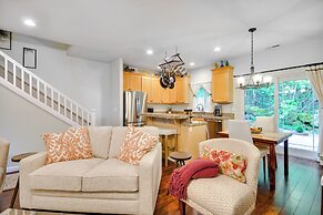 Tigard Vacation Rental w/ Deck: 13 Mi to Portland!