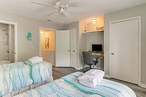 Walk to Beach: Bright Hilton Head Island Villa!
