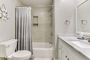 Walk to Beach: Bright Hilton Head Island Villa!