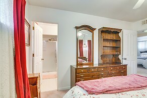 Walk to Downtown: Page Hideaway w/ Patio