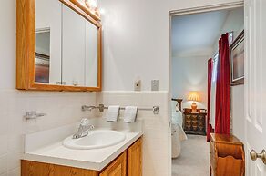 Walk to Downtown: Page Hideaway w/ Patio