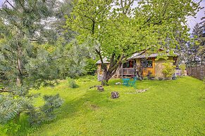 Unique & Serene Retreat, 7 Mi to Downtown Portland