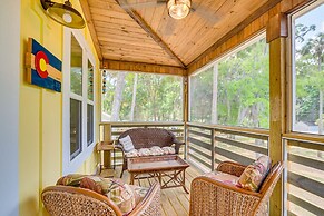 Stilt-style Cottage < 1 Mi to Downtown Yankeetown!