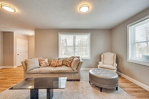 New Hampshire Abode w/ Mountain Views, Near Skiing