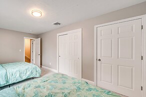 New Hampshire Abode w/ Mountain Views, Near Skiing
