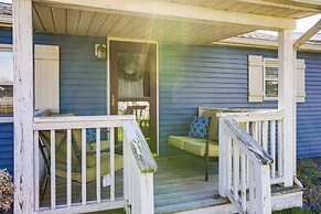 Waterfront Port Clinton Cottage w/ Fire Pit!